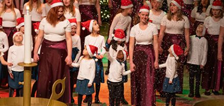 Sønderjysk Pigekor og Drengekor synger julekoncert i Koncertsalen Alsion i Sønderborg